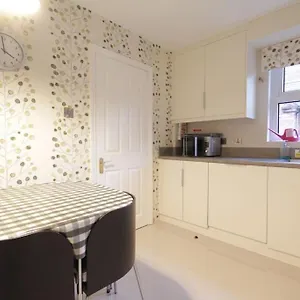 https://villa-windsor-townhouse.belfasthotelsireland.com